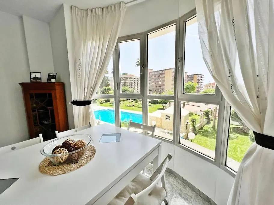 Luminoso Y Espacioso Apartamento De Playa! Apartment Fuengirola